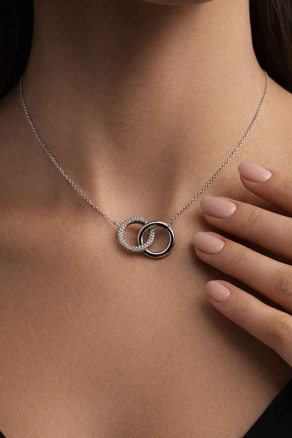 0CB7ECCE-6808-463A-AC34-C02FE5BEBDAE Collana acciaio Vip Luxury Double Circle silver - immagine 1